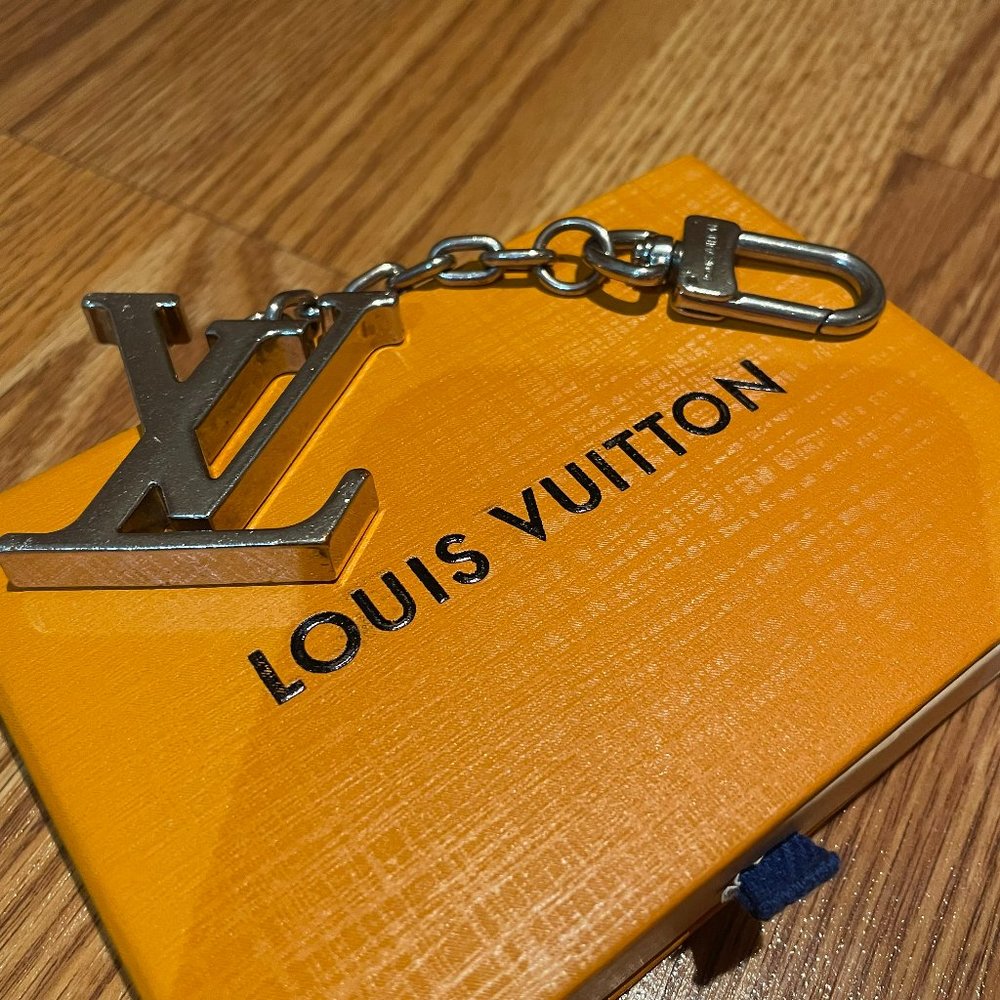 Louis Vuitton Initiales Key Holder/Key Chain